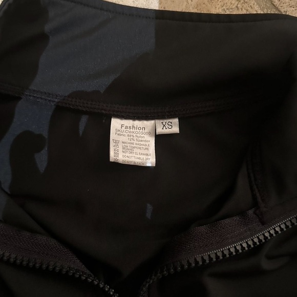 Amazon workout jacket - Picture 4 of 4
